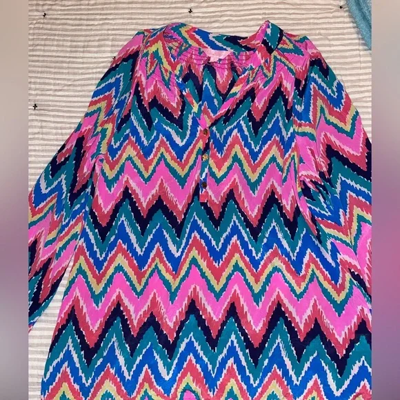 Lilly Pulitzer Top - Picture 2 of 3